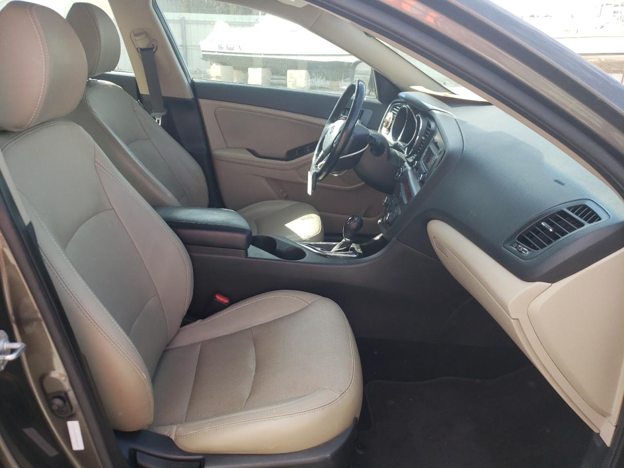 Photo 5 from auction – 2012 KIA OPTIMA EX with VIN 5XXGN4A70CG087498