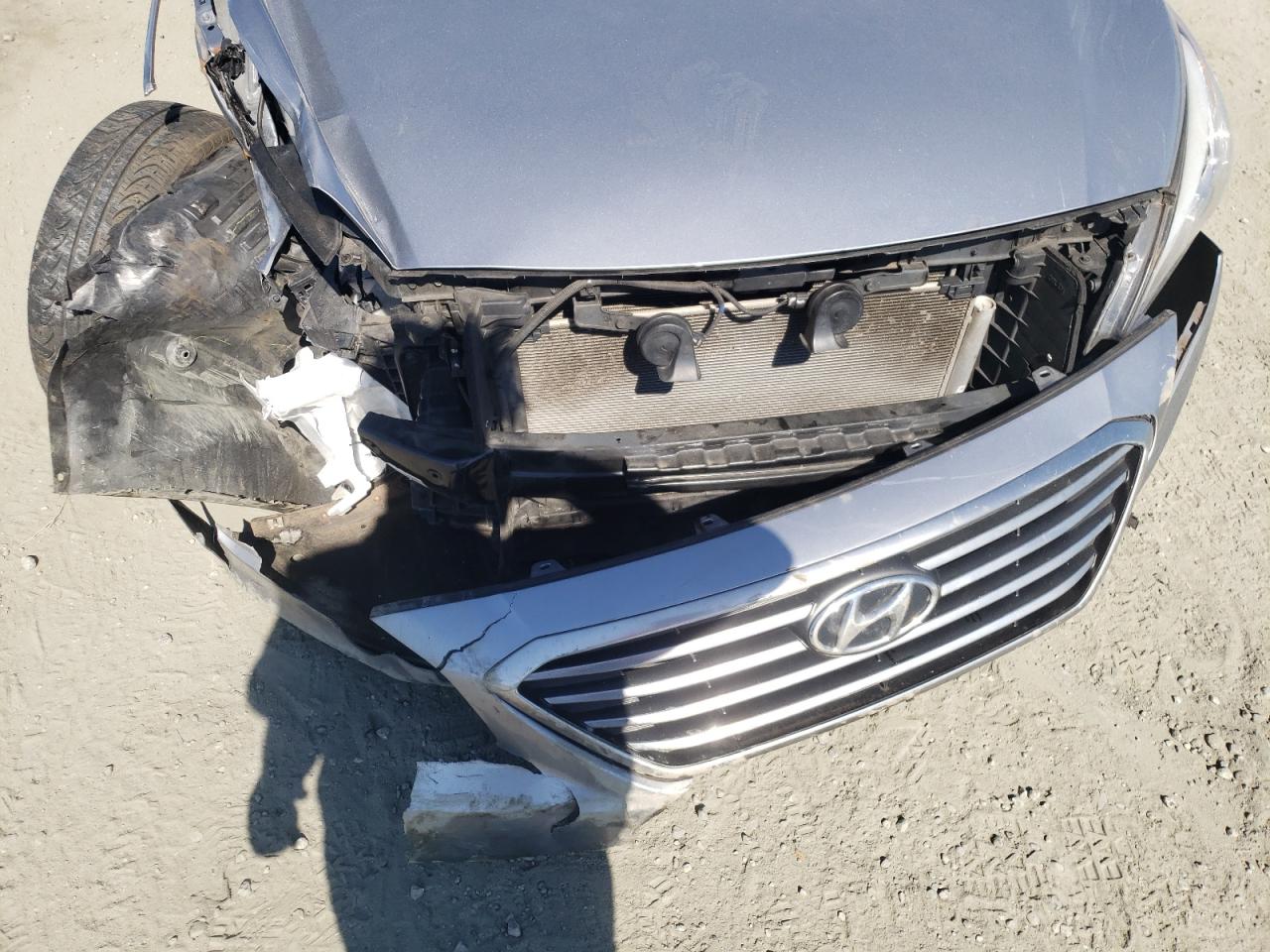 Photo 9 from auction – 2017 HYUNDAI SONATA SE with VIN 5NPE24AF1HH452676