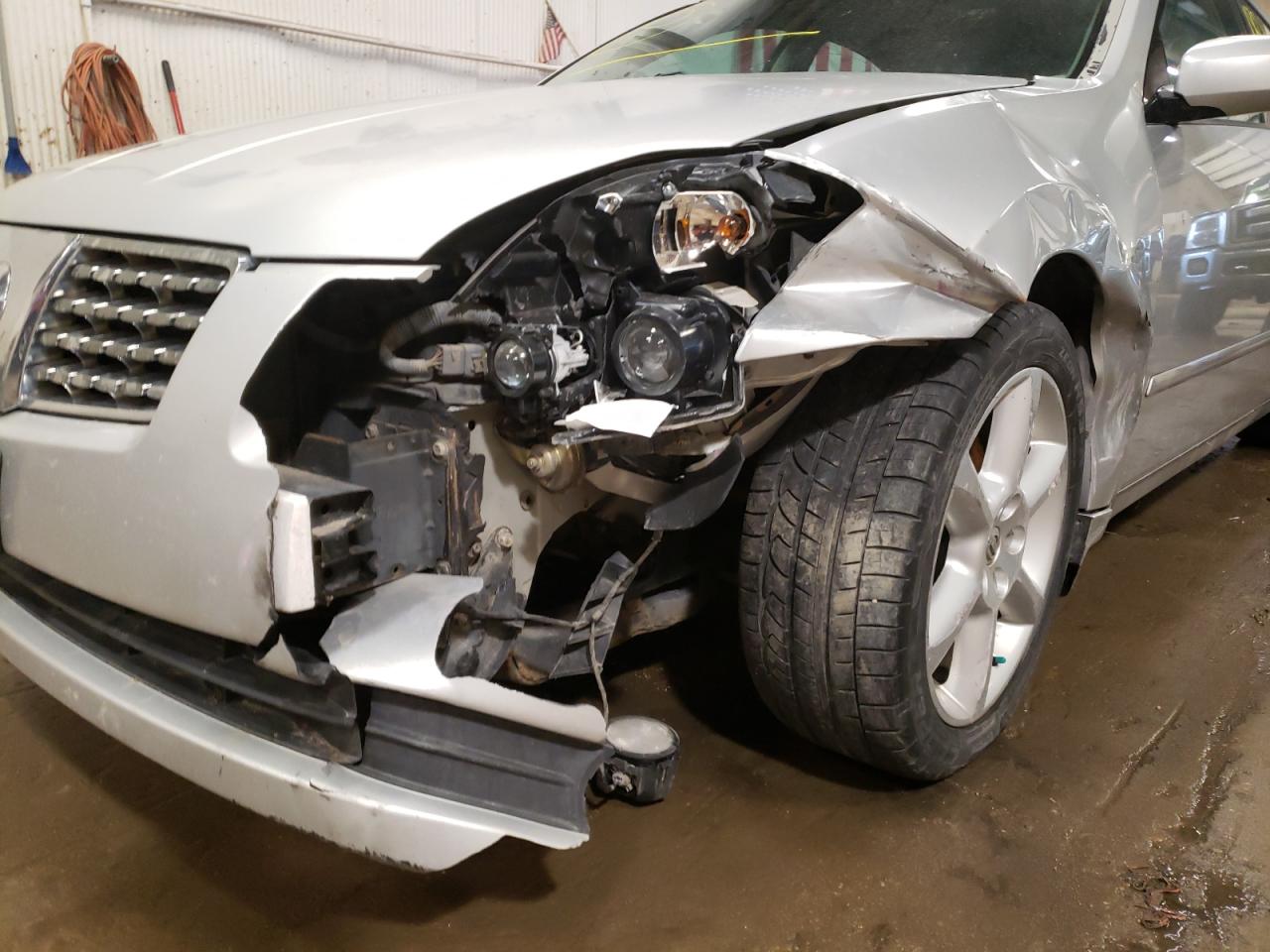 Photo 9 from auction – 2004 NISSAN MAXIMA SE with VIN 1N4BA41E04C856562