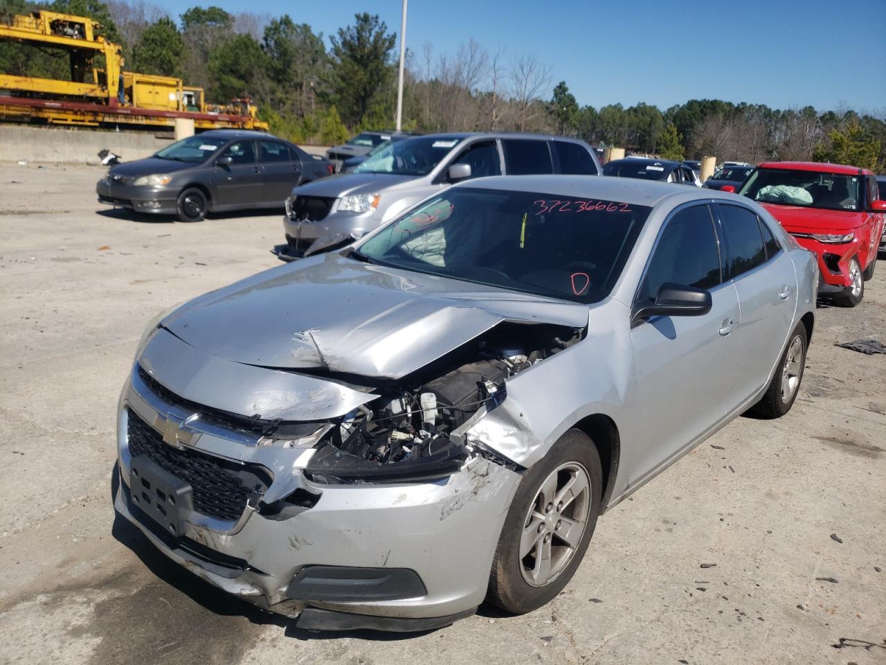 Photo 2 from auction – 2015 CHEVROLET MALIBU with VIN 1G11B5SL2FF352241