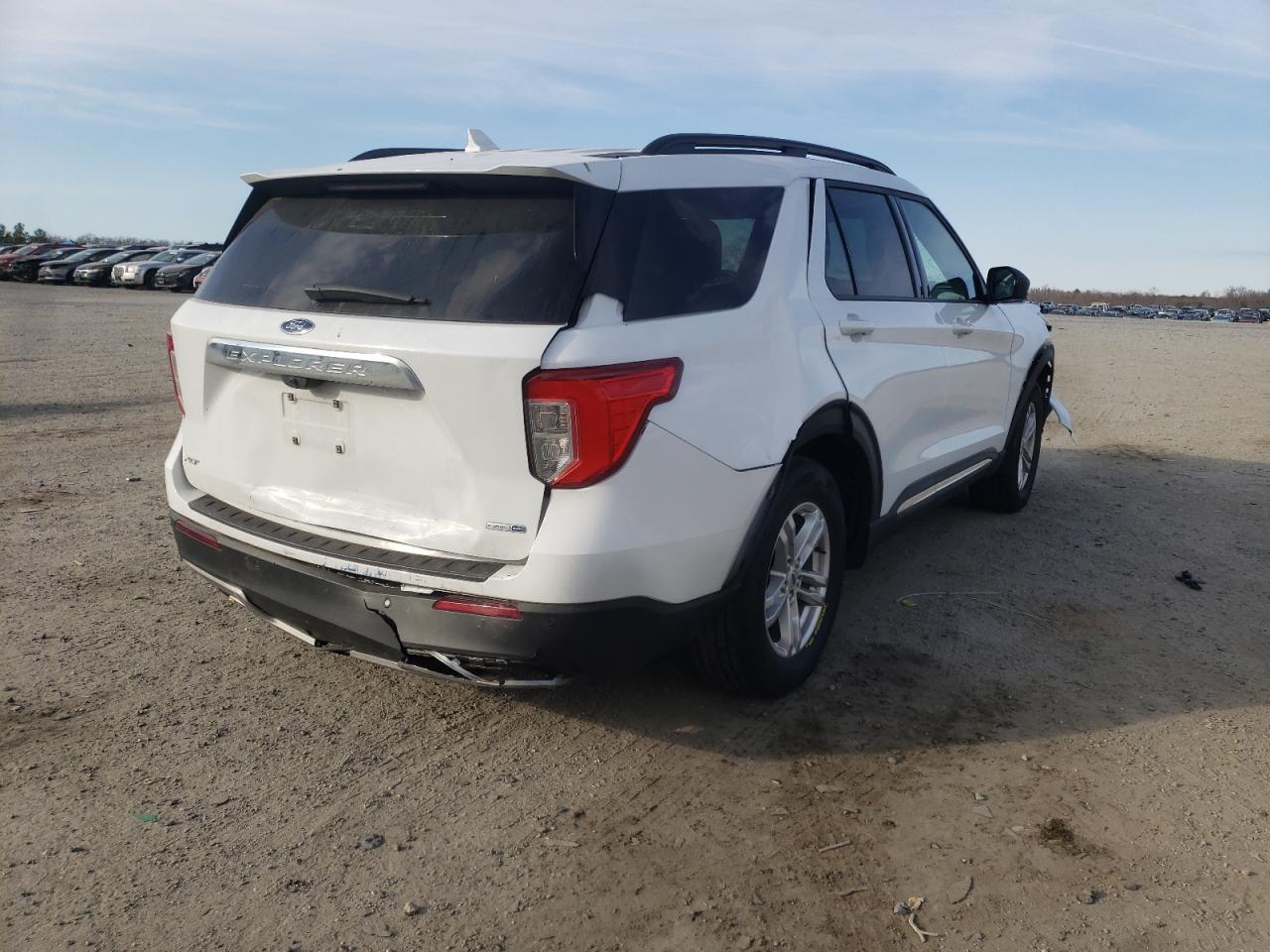 Photo 4 from auction – 2020 FORD EXPLORER X with VIN 1FMSK8DH7LGC42860
