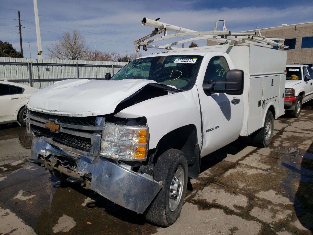 Photo 2 from auction – 2013 CHEVROLET SILVERADO with VIN 1GB0KVCG3DF142012