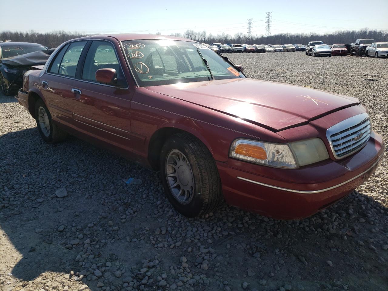 FORD CROWN VICT 2002 with VIN 2FAFP74W82X160635 - Photo from auction