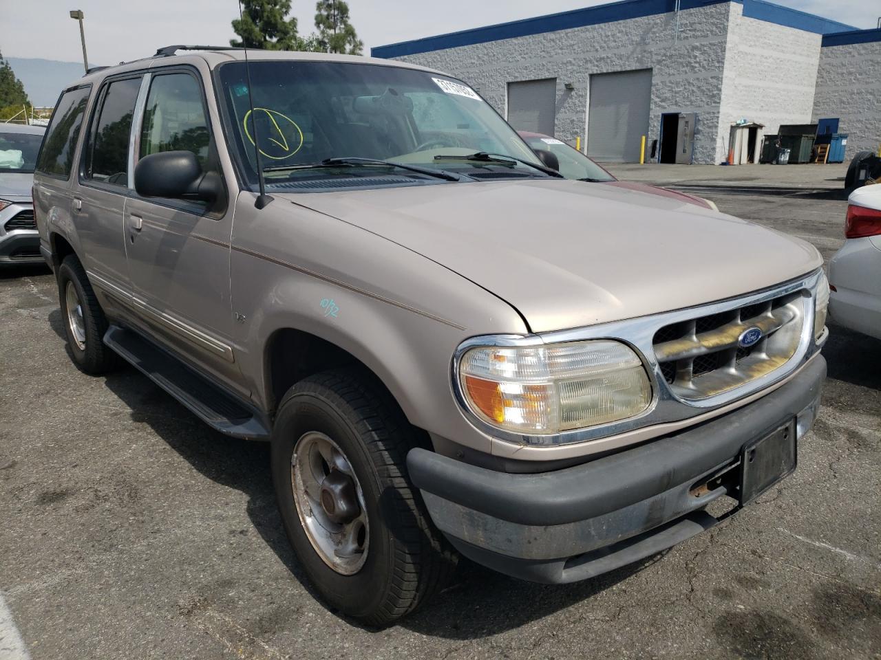 FORD EXPLORER 1998 with VIN 1FMZU35P1WZA55401 - Photo from auction