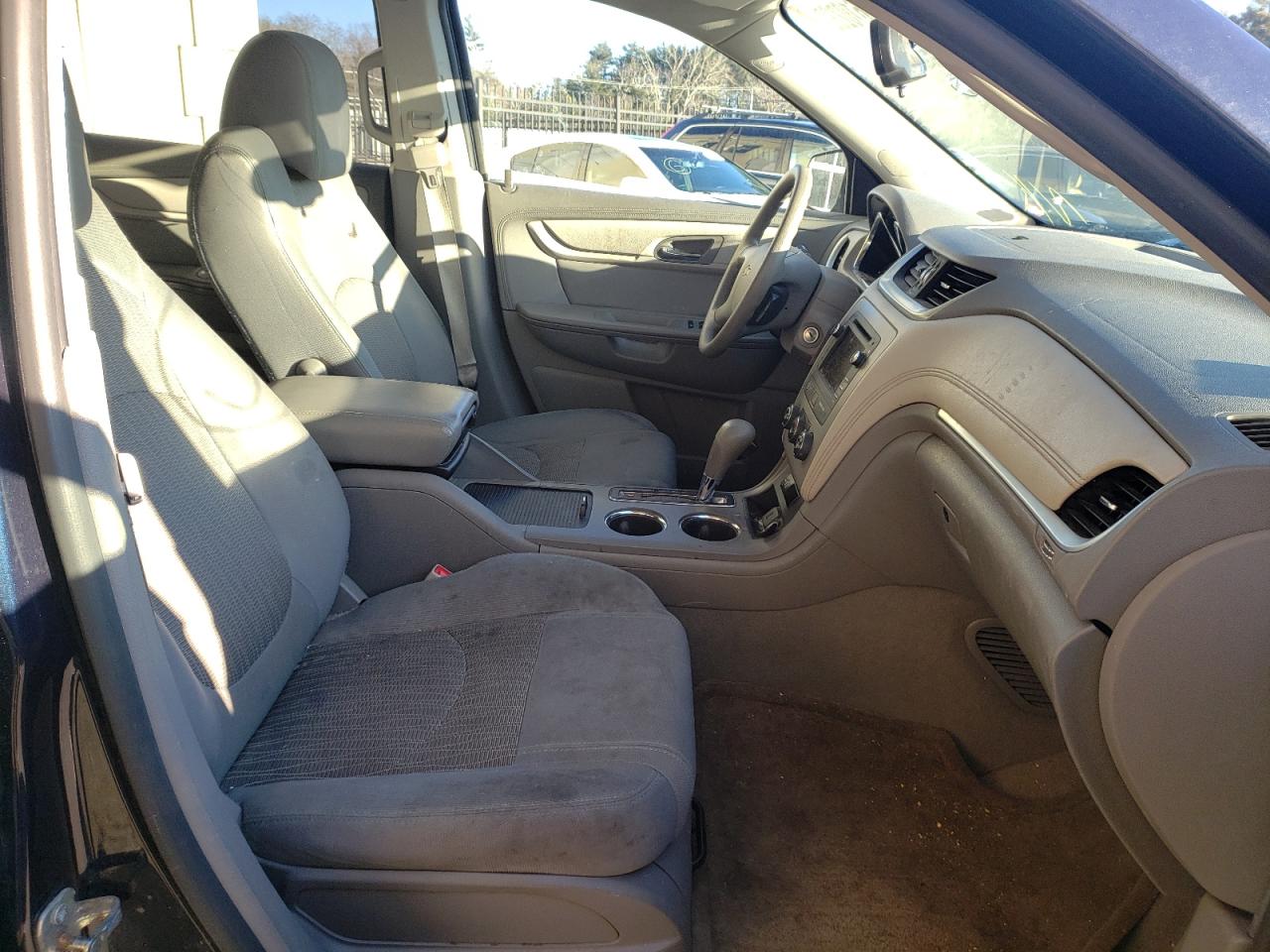Photo 5 from auction – 2017 CHEVROLET TRAVERSE L with VIN 1GNKRFED6HJ253477