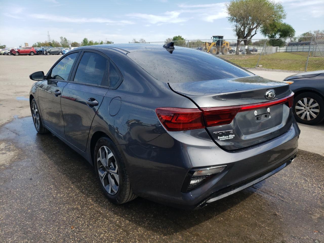Photo 3 from auction – 2021 KIA FORTE FE with VIN 3KPF24AD0ME390723