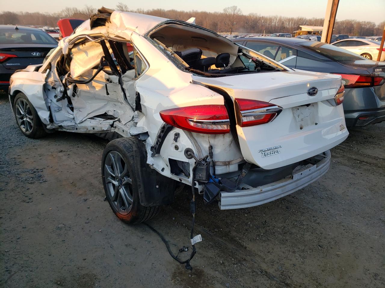 Photo 3 from auction – 2019 FORD FUSION SEL with VIN 3FA6P0CD5KR181867