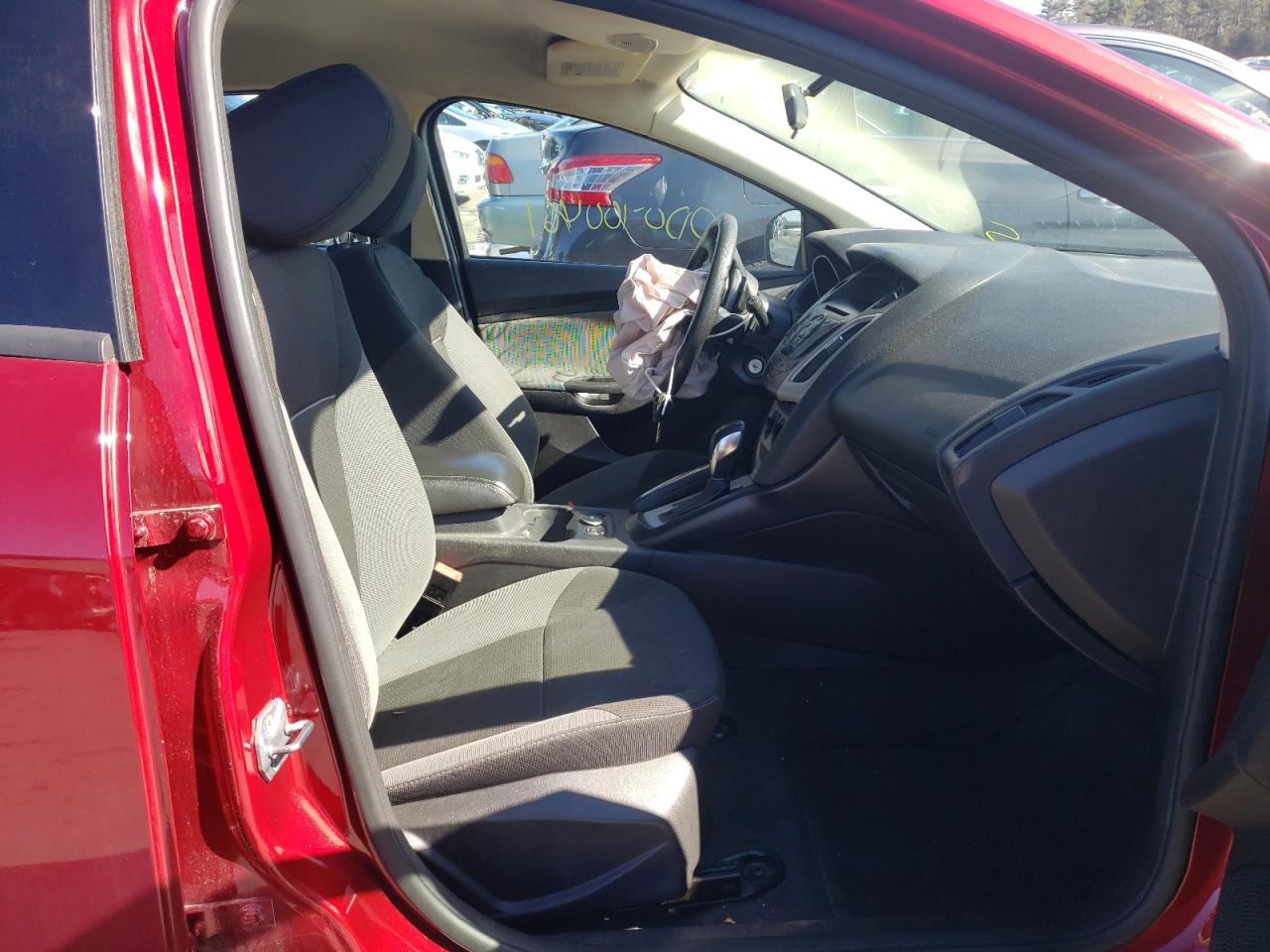 صورة رقم 5 من المزاد - 2013 FORD FOCUS SE مع VIN 1FADP3K22DL186017