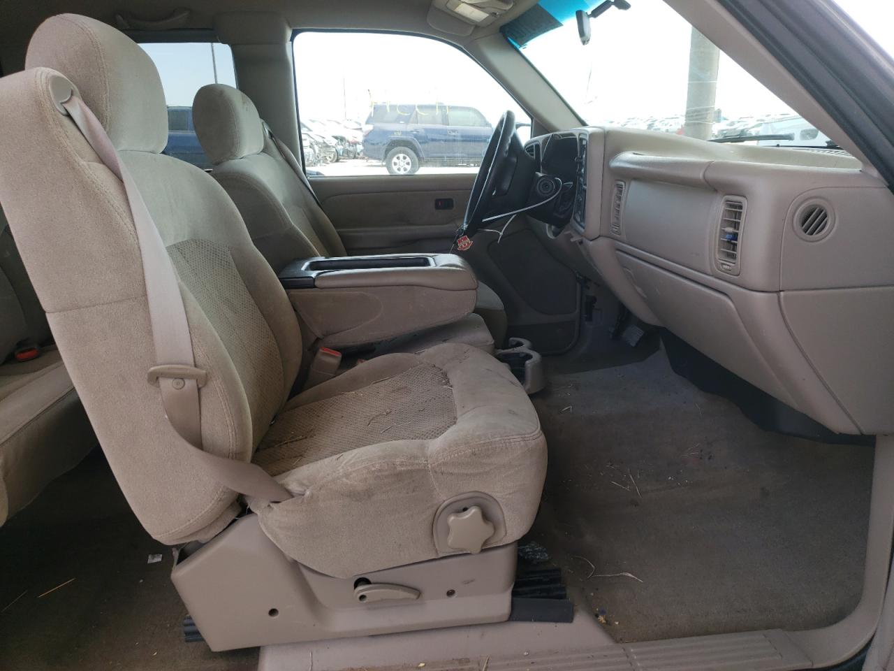 Photo 5 from auction – 2001 CHEVROLET 1500 with VIN 2GCEC19V111392476