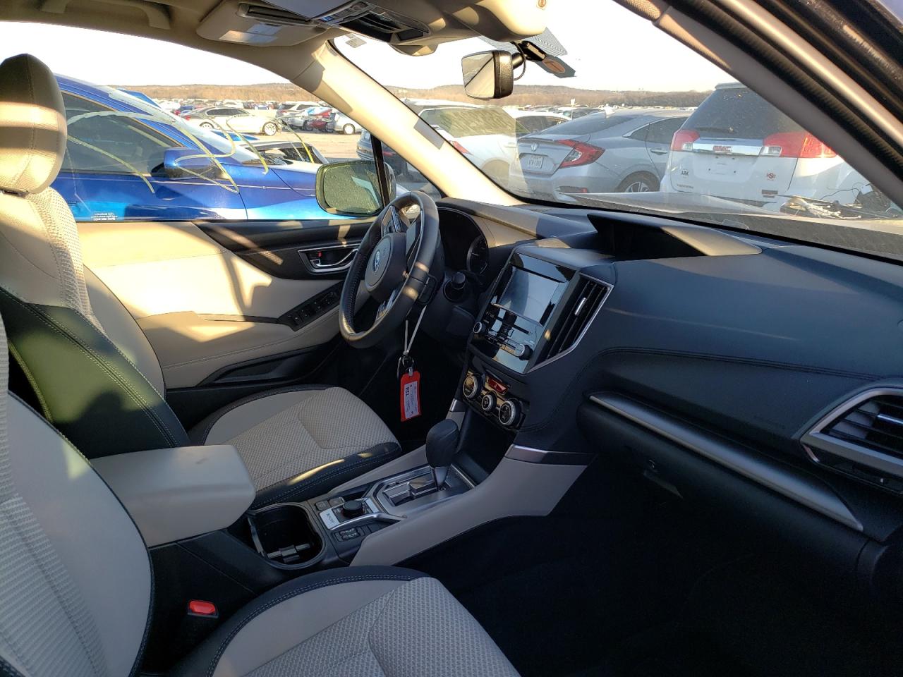 Photo 5 from auction – 2021 SUBARU FORESTER P with VIN JF2SKAJCXMH461541