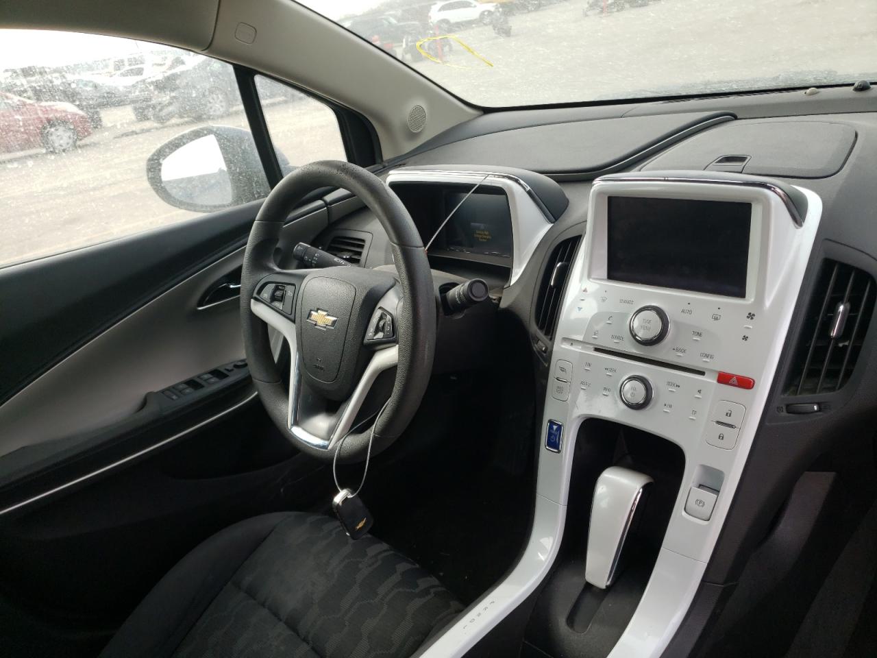 Photo 9 from auction – 2013 CHEVROLET VOLT with VIN 1G1RA6E40DU128359