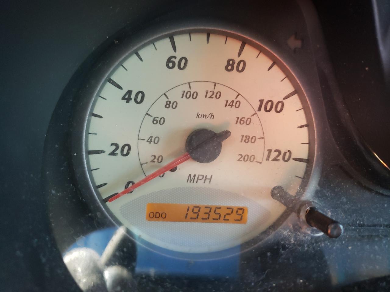 Photo 8 from auction – 2003 TOYOTA RAV4 with VIN JTEHH20V530226506