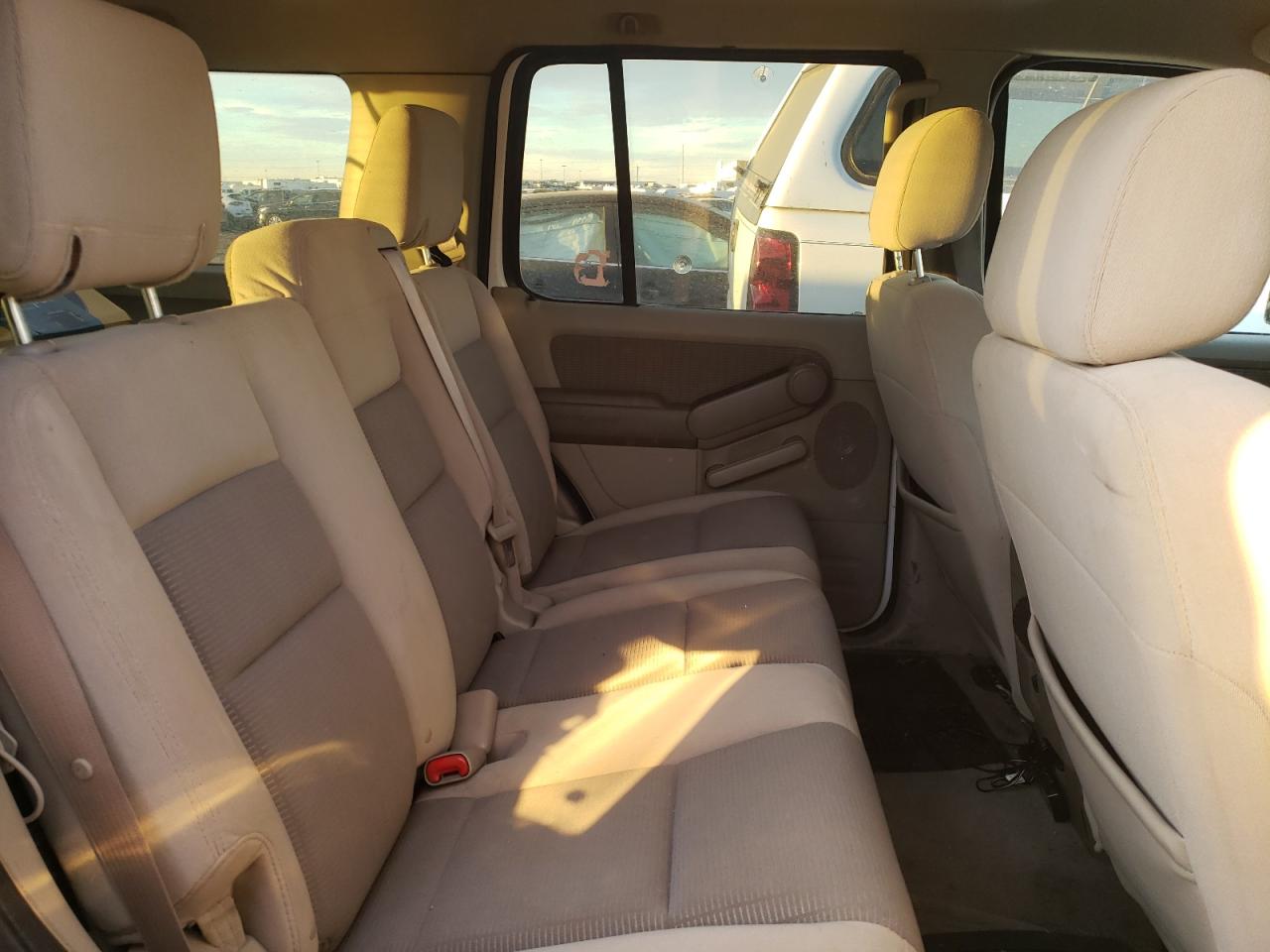 Фото 6 с аукциона – 2006 FORD EXPLORER X с VIN 1FMEU73836UB08873