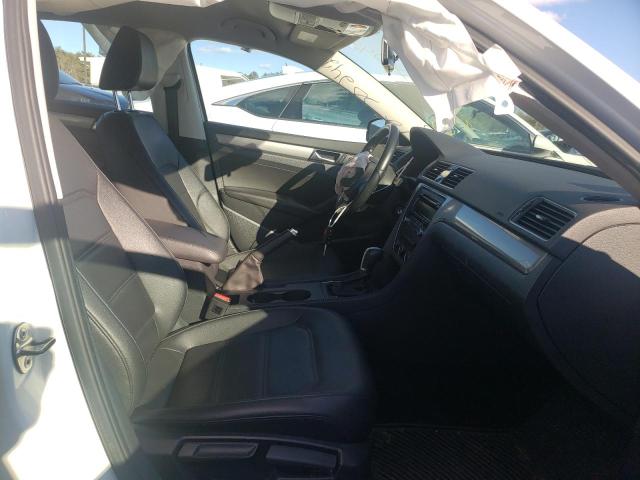 Photo 5 from auction – 2015 VOLKSWAGEN PASSAT S with VIN 1VWAT7A37FC006069