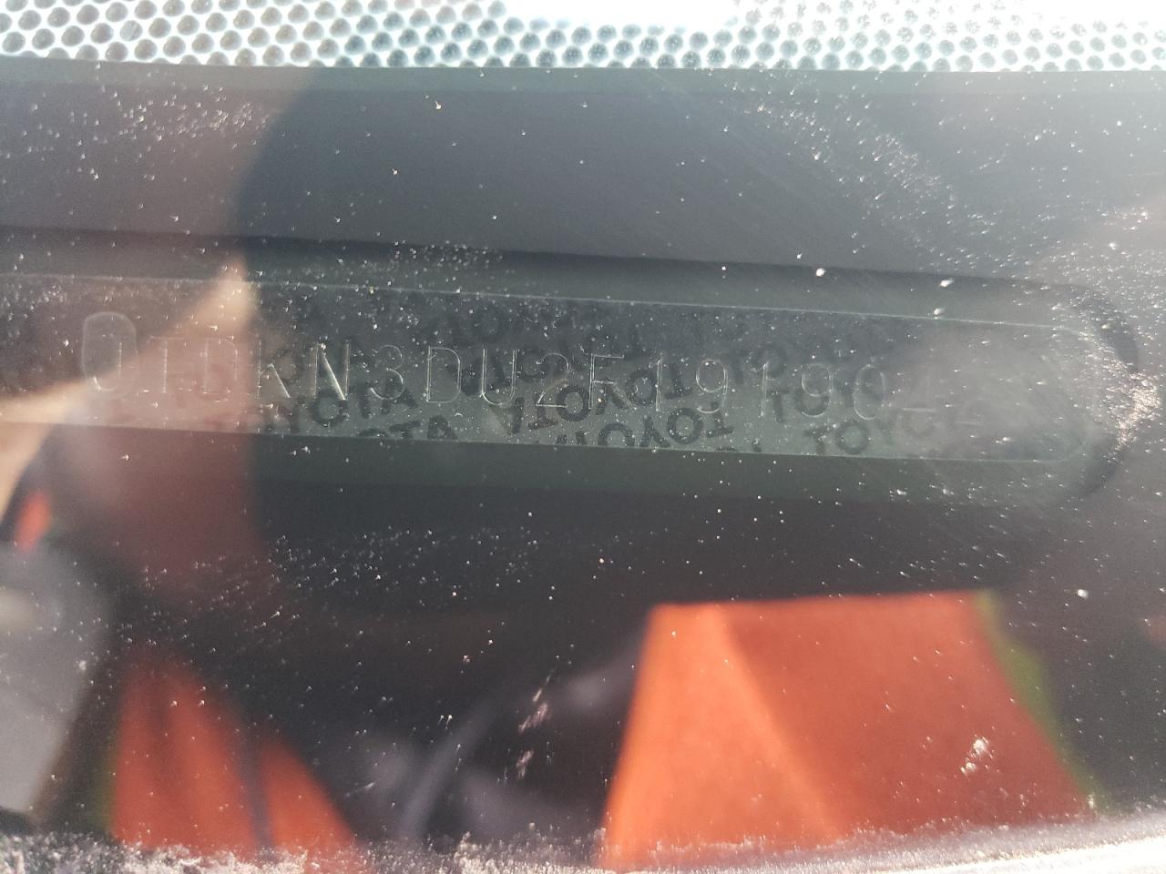 Photo 10 from auction – 2015 TOYOTA PRIUS with VIN JTDKN3DU2F1919042