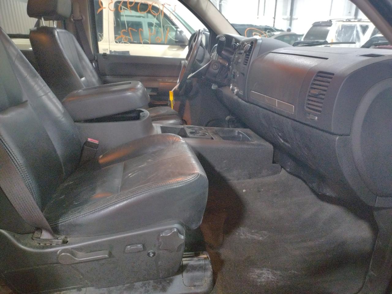 Photo 9 from auction – 2008 CHEVROLET SILVERADO with VIN 2GCFK13YX81262958