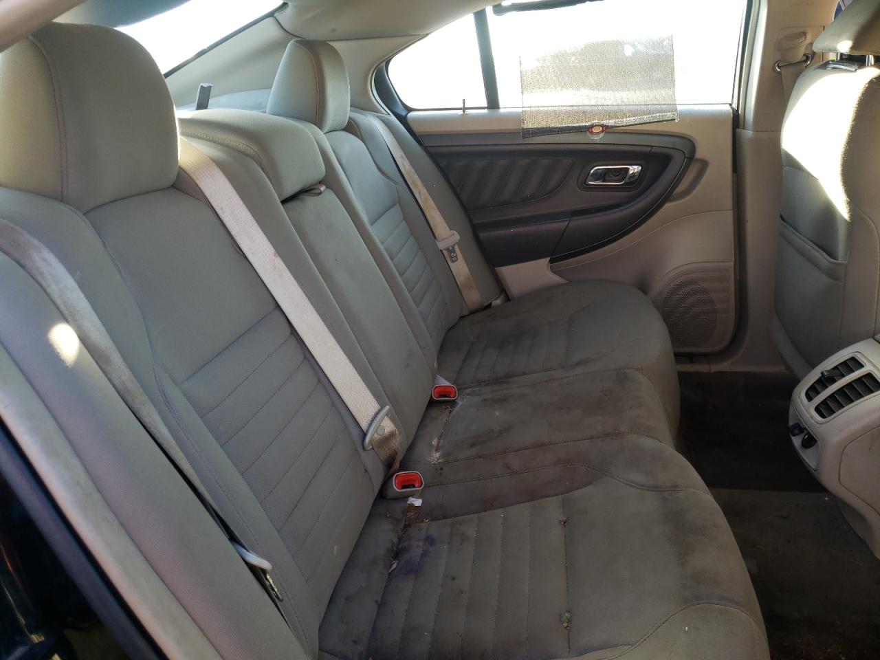 Photo 6 from auction – 2010 FORD TAURUS SE with VIN 1FAHP2DW2AG135682