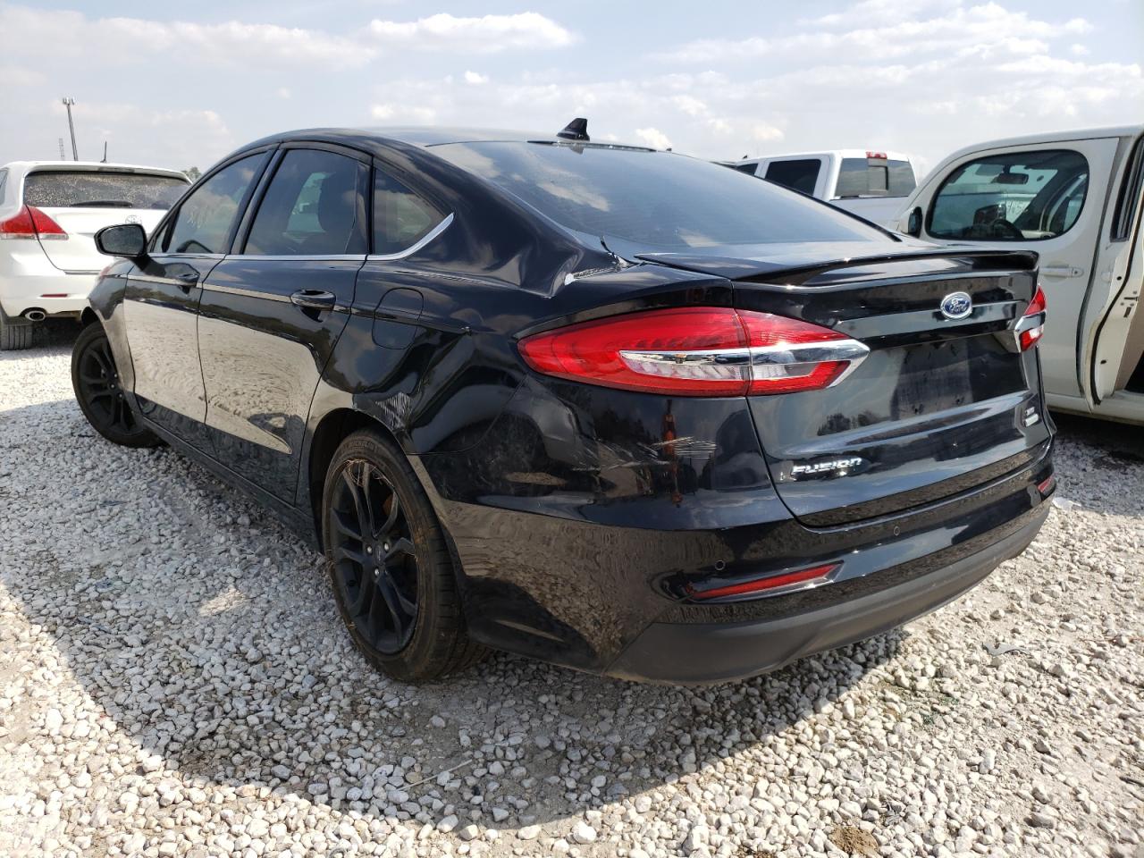 Photo 3 from auction – 2019 FORD FUSION SE with VIN 3FA6P0HD9KR170427
