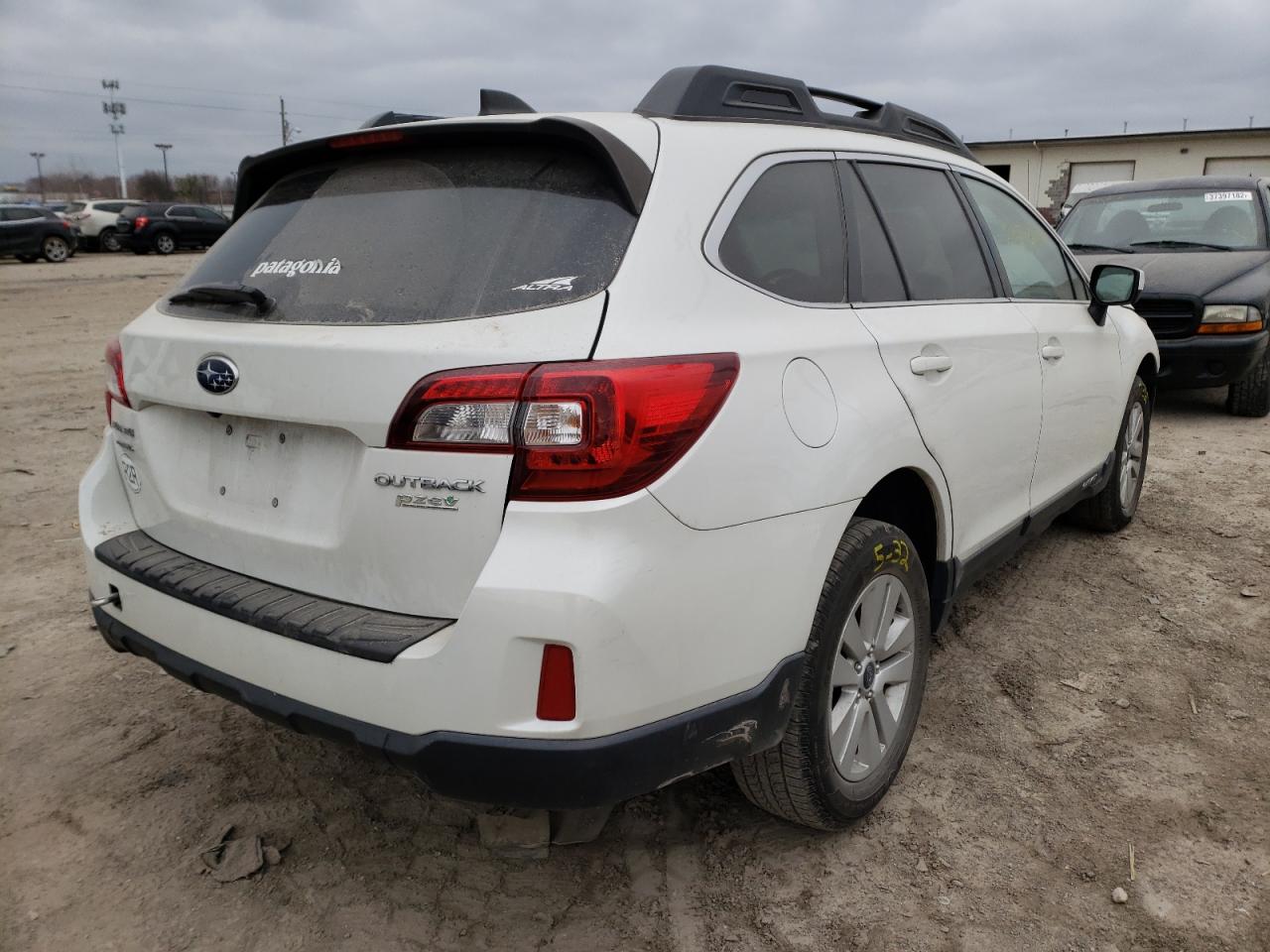 Photo 4 from auction – 2016 SUBARU OUTBACK with VIN 4S4BSACC1G3360896