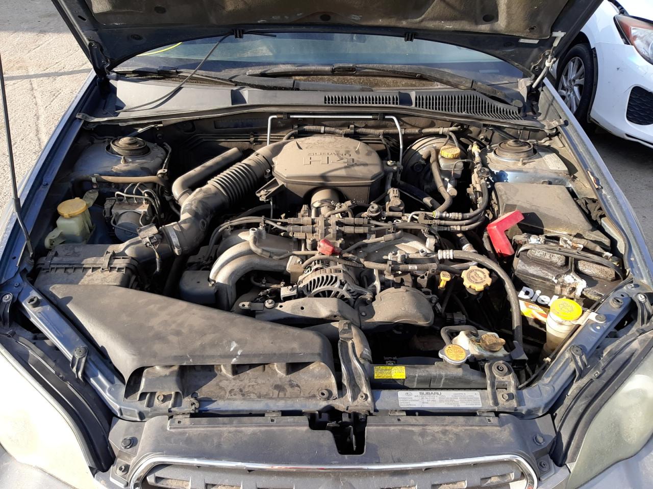 Photo 7 from auction – 2005 SUBARU LEGACY OUT with VIN 4S4BP61CX57391801