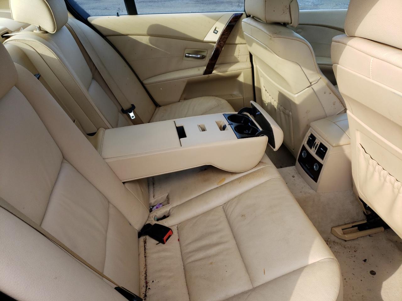 Photo 6 from auction – 2007 BMW 525 XI with VIN WBANF33587CW70625