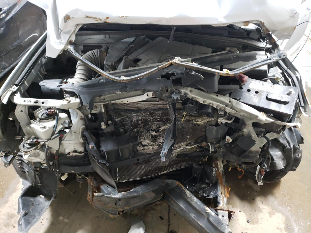 Photo 7 from auction – 2005 TOYOTA 4RUNNER SR with VIN JTEBU14RX58051537