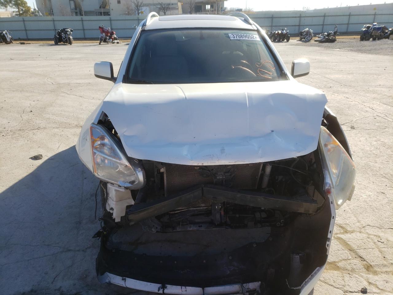 Photo 9 from auction – 2013 NISSAN ROGUE S with VIN JN8AS5MT8DW026790
