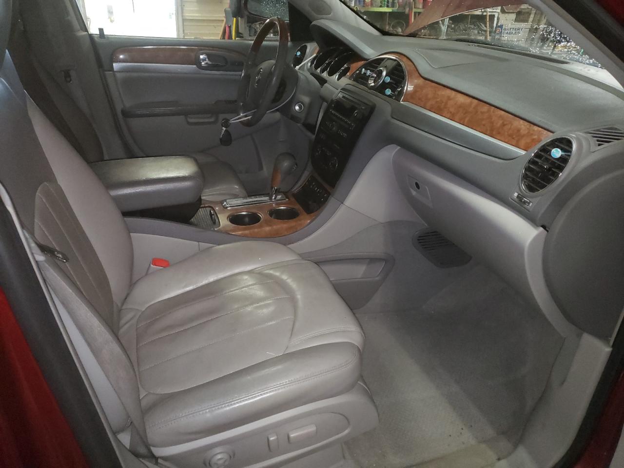 Photo 5 from auction – 2008 BUICK ENCLAVE CX with VIN 5GAEV23738J137470