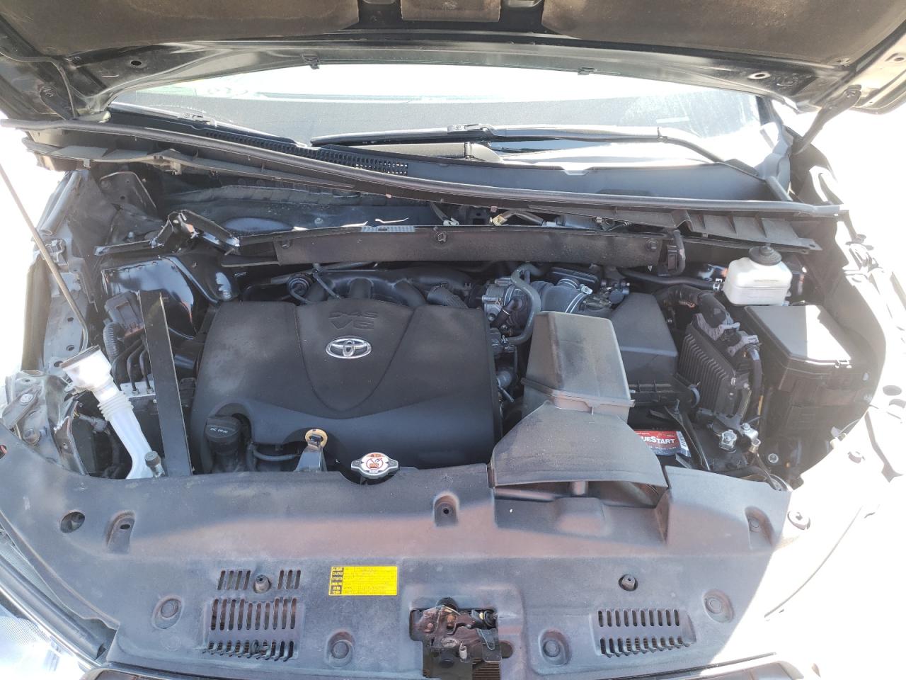 Photo 7 from auction – 2018 TOYOTA HIGHLANDER with VIN 5TDJZRFH0JS539759