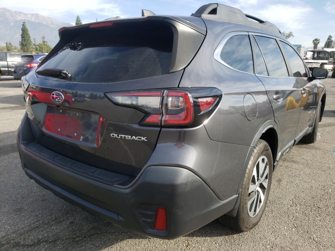 Photo 4 from auction – 2020 SUBARU OUTBACK with VIN 4S4BTAAC0L3116456