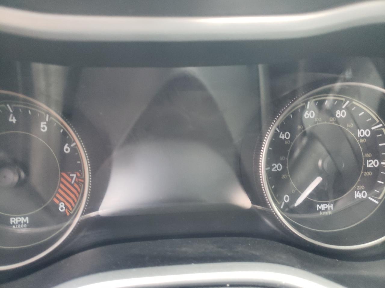 Photo 8 from auction – 2014 JEEP CHEROKEE L with VIN 1C4PJMDSXEW308795