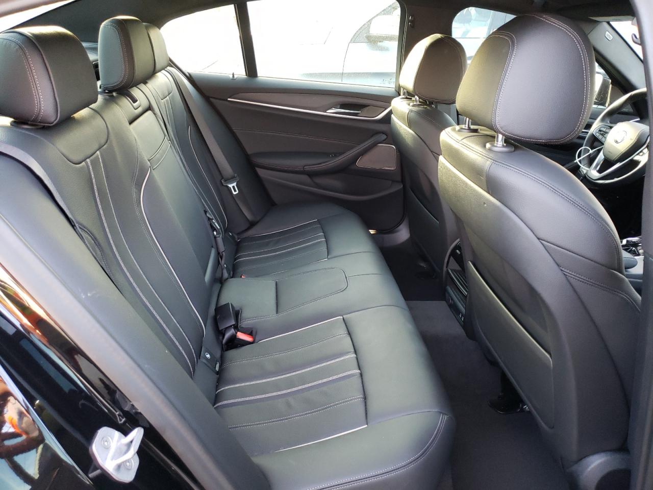 Photo 6 from auction – 2021 BMW 530E with VIN WBA13AG04MCG67911