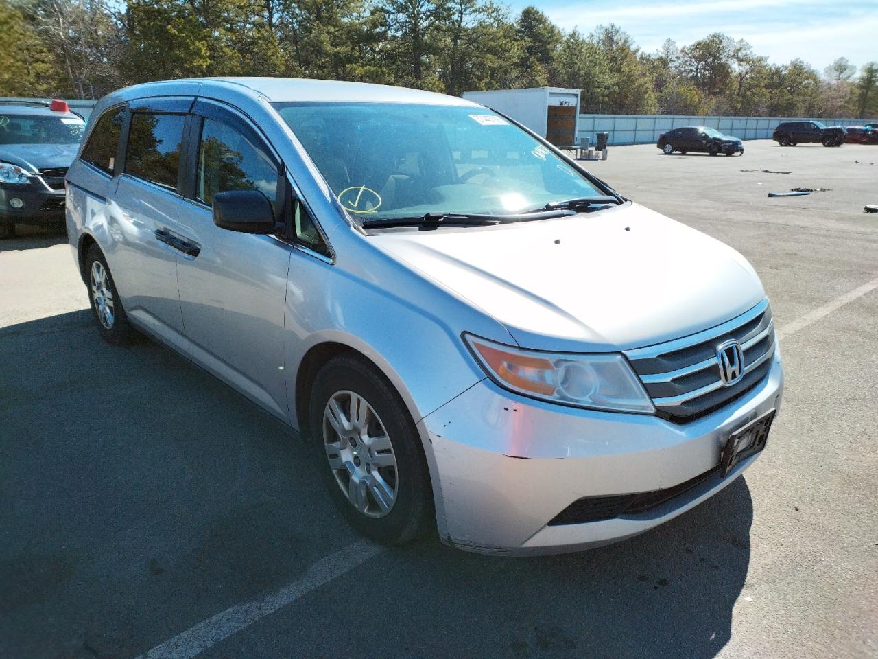 Photo 1 from auction – 2011 HONDA ODYSSEY LX with VIN 5FNRL5H28BB069637