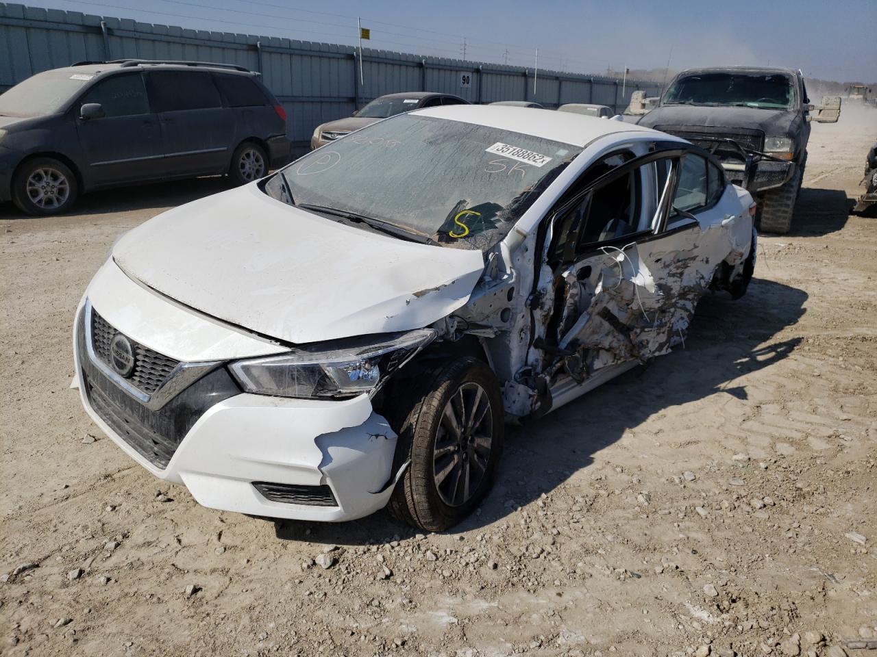 Photo 2 from auction – 2022 NISSAN VERSA with VIN 3N1CN8EV4NL821066