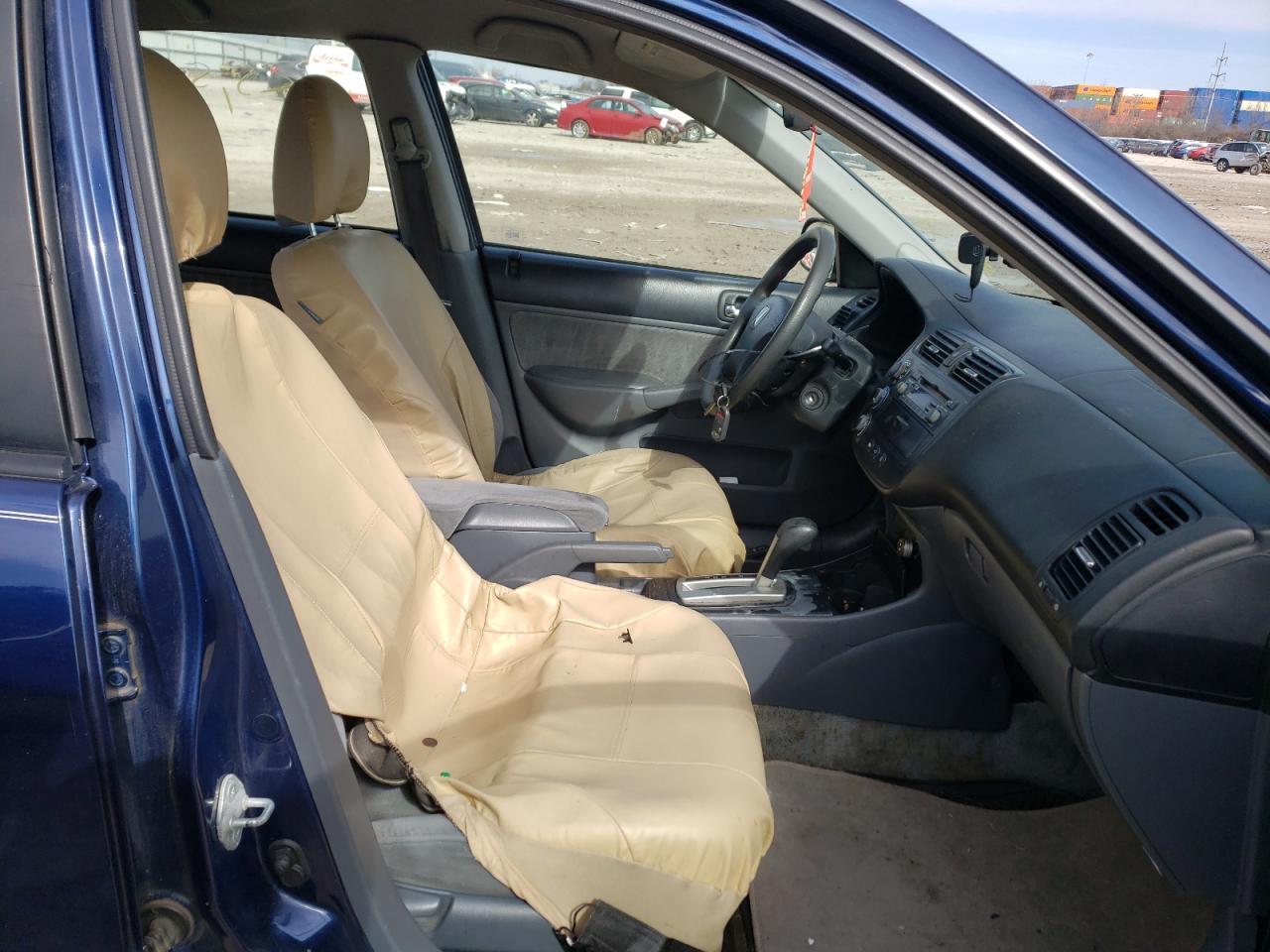 Photo 5 from auction – 2004 HONDA CIVIC LX with VIN 2HGES16564H517346