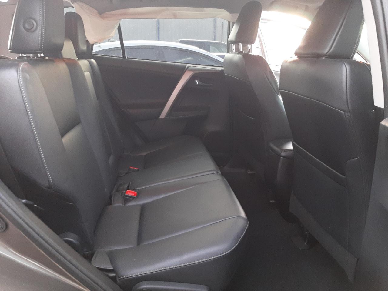 Foto 6 de la subasta – 2014 TOYOTA RAV4 LIMIT con VIN 2T3DFREV4EW127944