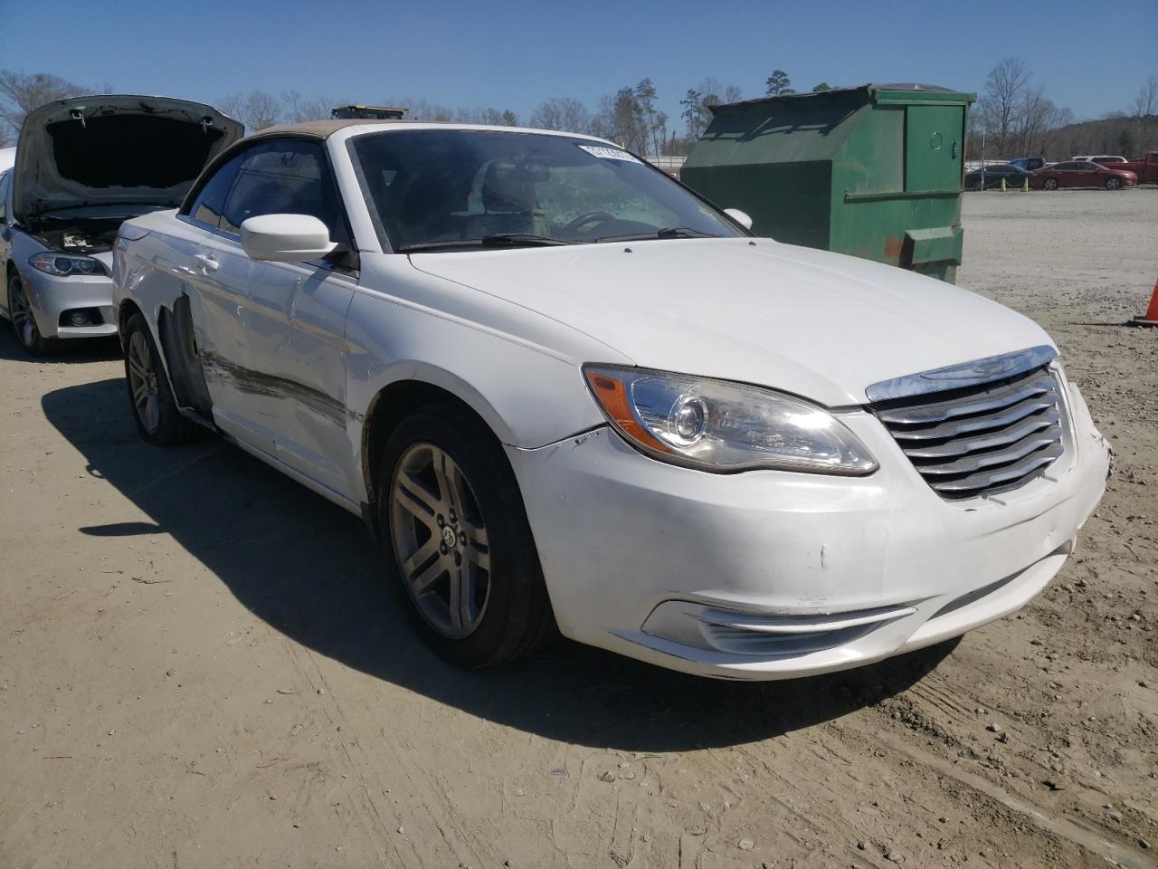 CHRYSLER 200 TOURIN 2011 con VIN 1C3BC2EB4BN563889 - Foto de la subasta
