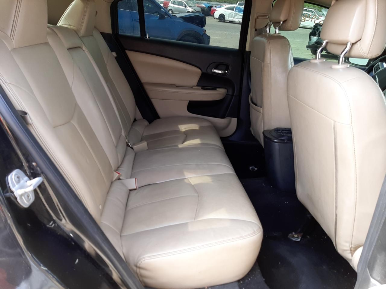 Photo 6 from auction – 2011 CHRYSLER 200 LIMITE with VIN 1C3BC2FG0BN506079