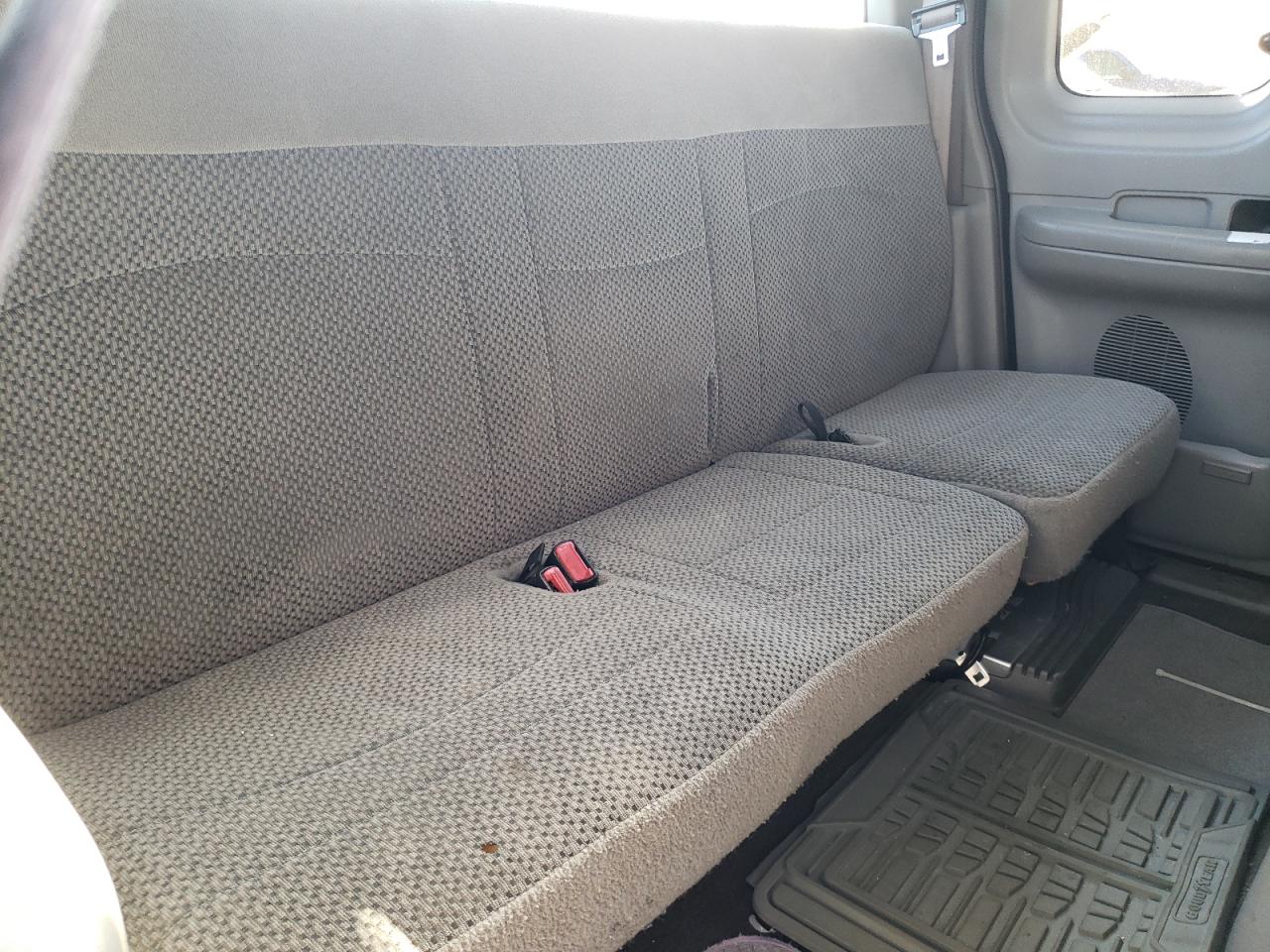 Photo 6 from auction – 1999 FORD F150 with VIN 1FTRX17W8XNC02830