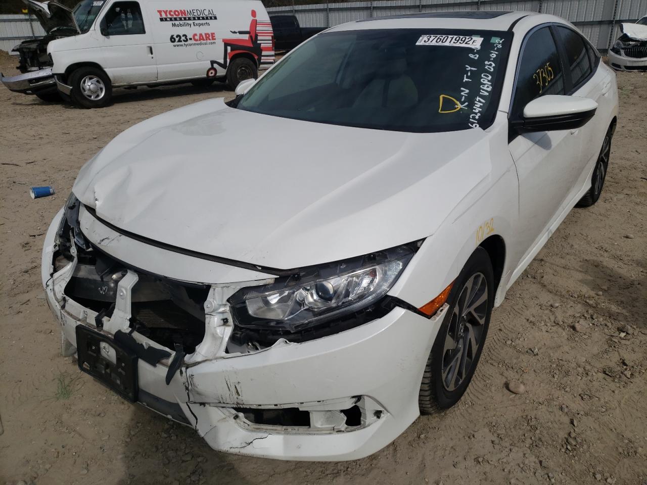 Photo 2 from auction – 2016 HONDA CIVIC EX with VIN 19XFC2F75GE093102