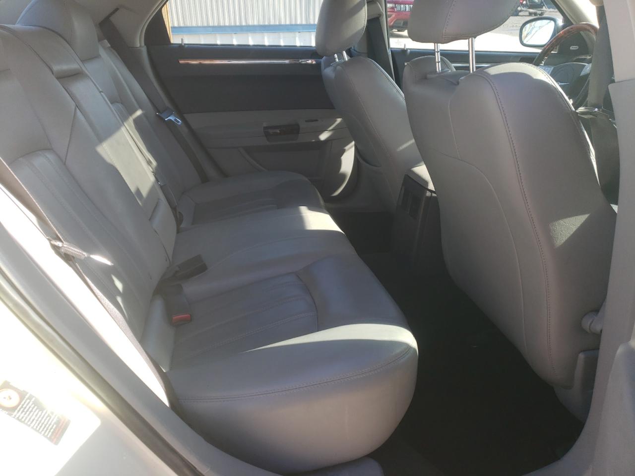 Photo 6 from auction – 2006 CHRYSLER 300C with VIN 2C3LA63H66H228768