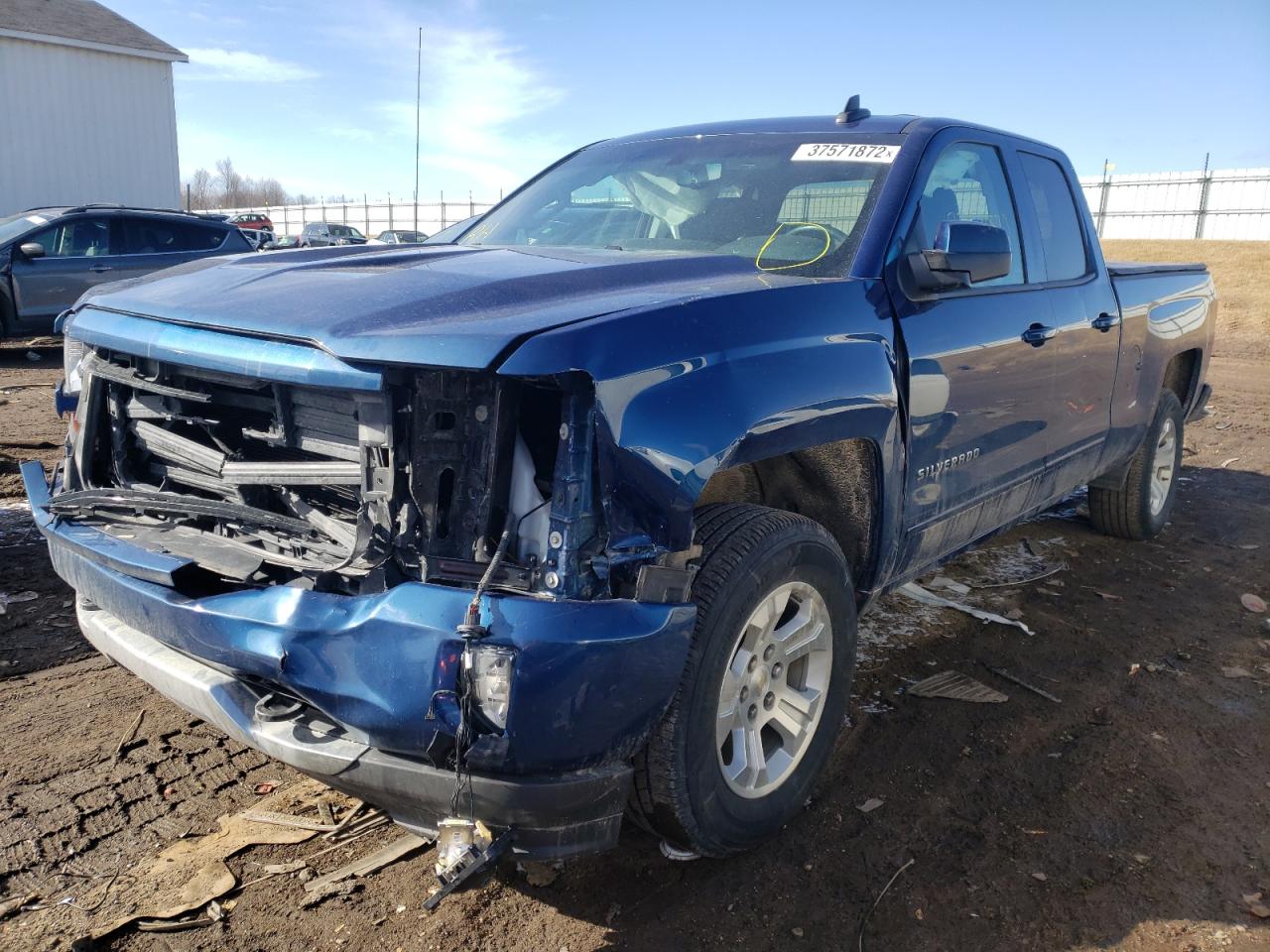 Photo 2 from auction – 2017 CHEVROLET SILVERADO with VIN 1GCVKREC2HZ128187