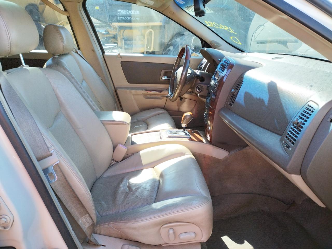 Photo 5 from auction – 2006 CADILLAC SRX with VIN 1GYEE637360132031