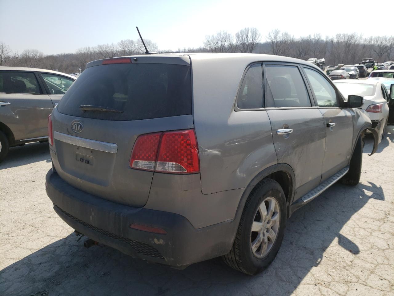 Photo 4 from auction – 2012 KIA SORENTO BA with VIN 5XYKTDA60CG241906