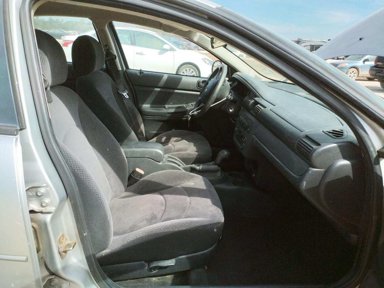 Photo 5 from auction – 2005 DODGE STRAT SXT with VIN 1B3EL46X35N653944