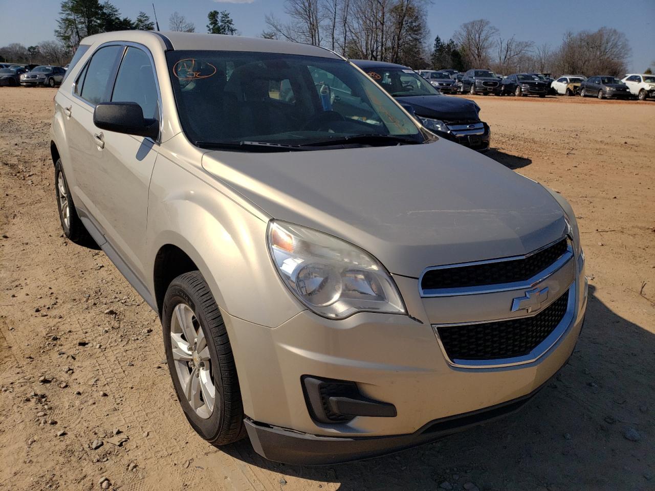 CHEVROLET EQUINOX LS 2011 with VIN 2CNALBEC3B6400943 - Photo from auction