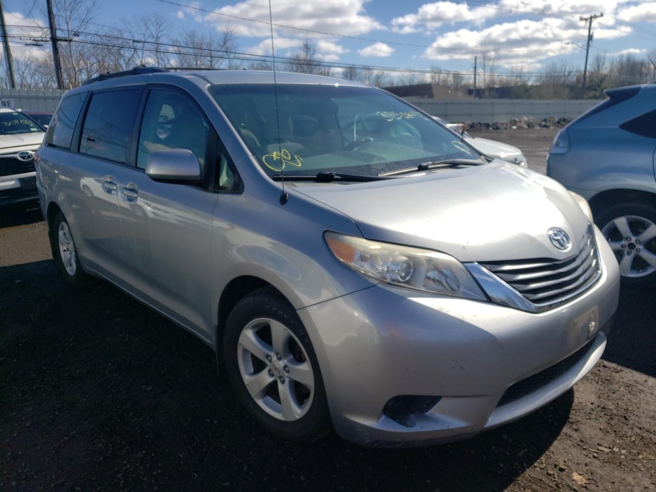 TOYOTA SIENNA LE 2012 with VIN 5TDKK3DC4CS262128 - Photo from auction