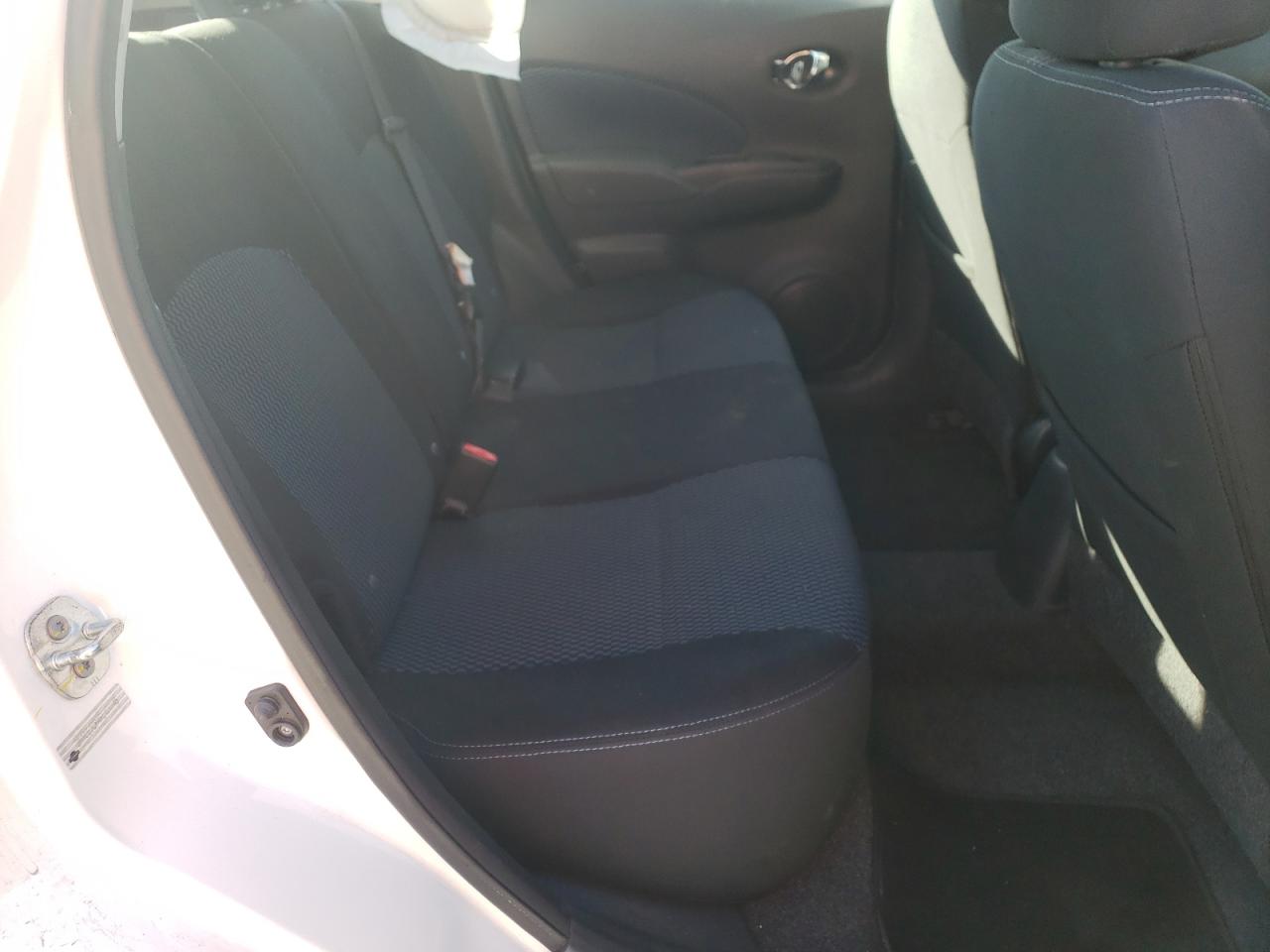 Photo 6 from auction – 2015 NISSAN VERSA NOTE with VIN 3N1CE2CP4FL404145
