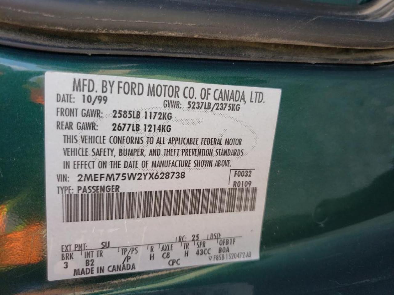 Photo 10 from auction – 2000 MERCURY GRAND MARQ with VIN 2MEFM75W2YX628738