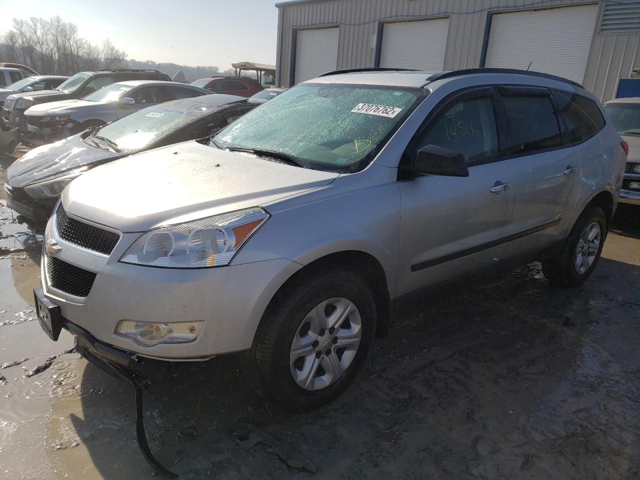 Photo 2 from auction – 2012 CHEVROLET TRAVERSE L with VIN 1GNKREED9CJ375737